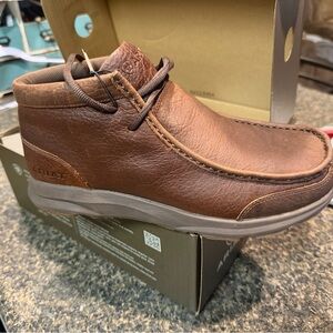 Ariat Men's Tan Chukka Boots